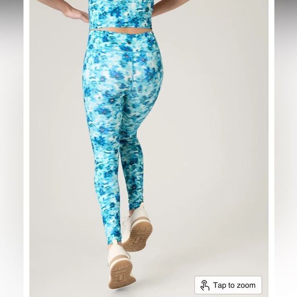 NWT New ATHLETA Girls High Rise Chit Chat Legging Tight Aqua Floral M or XXL - Picture 2 of 9